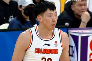 王哲林生涯篮板数升至4605个 超越哈达迪排名CBA历史第六